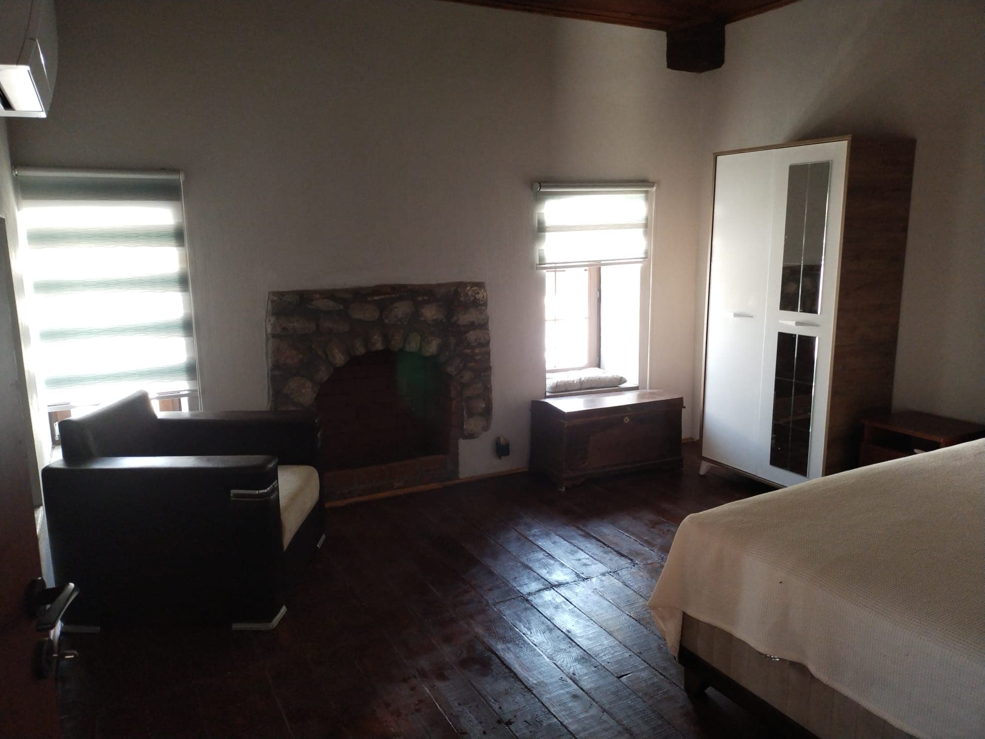Gallery — photo 7
